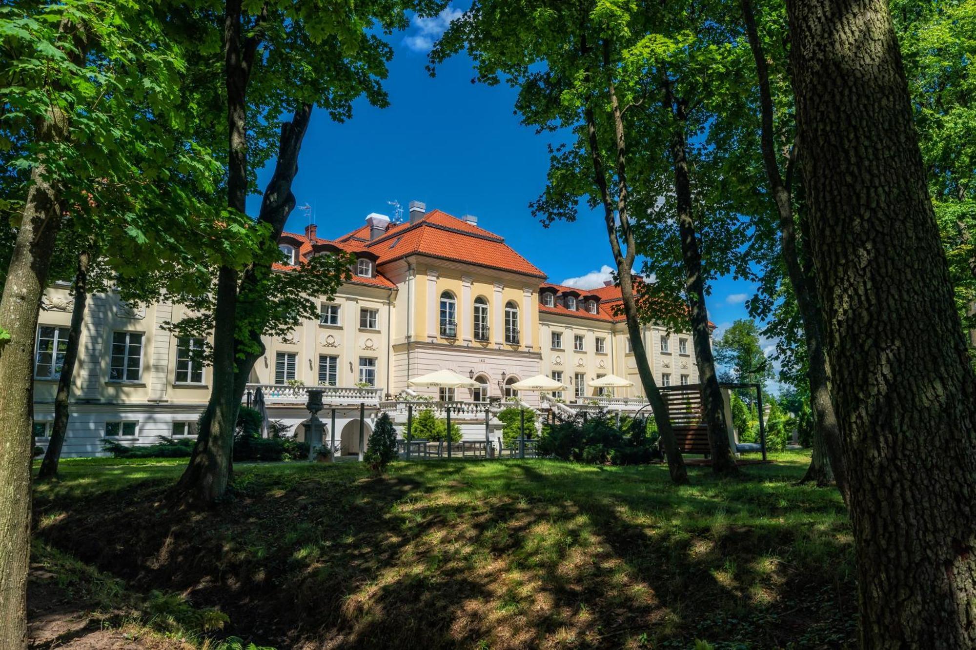 Hotel Palac Alexandrinum Krubki Exterior foto